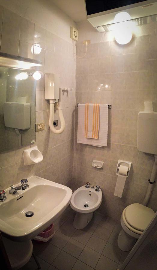 Albergo La Pace Pradleves Buitenkant foto